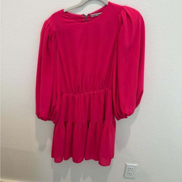 Alice + Olivia Shayla Pleated Balloon Sleeve Tiered Mini Dress - Picture 4 of 6